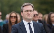 Министар Селаковић на обележавању Дана сећања на страдање Срба, Рома и Јевреја у Јајинцима 