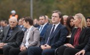 Министар Селаковић на обележавању Дана сећања на страдање Срба, Рома и Јевреја у Јајинцима 