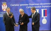 Министар Селаковић данас у Медвеђи доделио прве групне Борачке споменице