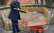 Министар Селаковић у Бачкој Тополи  на полагању камена темељца за Споменик палим борцима 1990 – 1999. године