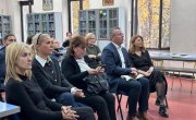 Барошевић на јавном часу знаковног српског језика у школи за оштећене слухом – наглуве „Стефан Дечански“