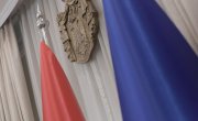 Министар Селаковић уручио српски пасош и решење о држављанству ћерки Благоја Јововића