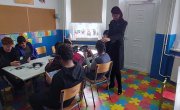 Миленковић Кајкут  у Шиду посетила малолетне мигранте без пратње  уочи Међународног дана миграната