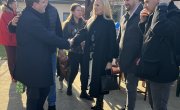 Министар Селаковић посетио породицу Милојевић која је купила своју прву некретнину уз субвенцију државе
