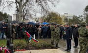 Министар Селаковић положио венац код Споменика деци страдалој у НАТО агресији