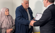 Селаковић уручио Борачку споменицу родитељима палог борца на Кошарама Насеру Вучељу