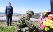 Селаковић уручио Борачку споменицу породици погинулог водника Ивана Васојевића на Кошарама