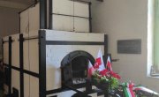 Положени венци и одата почаст у Нежидеру -„логору за српску елиту“ и бившем подлогору Маутхаузена у Мелку, Република Аустрија