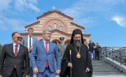 Министар Старовић положио венац Новим косовским јунацима