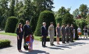 Положени венци на Споменик захвалности Француској на Калeмегдану