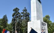 Положени венци на Споменик захвалности Француској на Калeмегдану