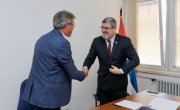 Старовић доделио уговоре Заводима за инвестиционо одржавање ратних меморијала