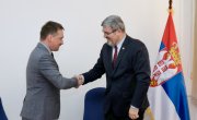 Старовић доделио уговоре Заводима за инвестиционо одржавање ратних меморијала