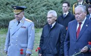 Старовић предводио државну церемонију код споменика Совјетским пилотима
