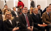 Старовић на конференцији „ Свет у 2025“