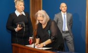 Старовић потписао уговоре са приватним здравственим установама о погодностима за борце