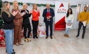 Подела новогодишњих пакетића деци у установама социјалне заштите – за дечије осмехе