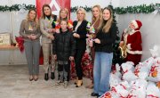 Подела новогодишњих пакетића деци у установама социјалне заштите – за дечије осмехе
