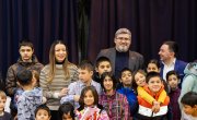 Министар Старовић на Божић у Дечијем селу