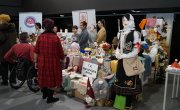 Одржан  хуманитарни Базар рукотворина