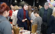 Одржан  хуманитарни Базар рукотворина
