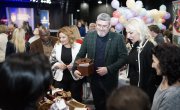 Одржан  хуманитарни Базар рукотворина