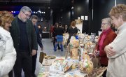 Одржан  хуманитарни Базар рукотворина