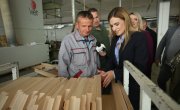 Ђурђевић Стаменковски у Трговишту: Пакети помоћи за најугроженије и финансијска подршка радницима