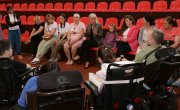Барошевић на Летњем кампу „Главу горе“ са децом са неуромишићним болестима