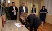 Породици Предрага Леовца уручена борачка споменица