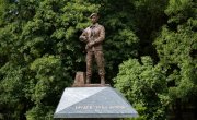 Породици Предрага Леовца уручена борачка споменица