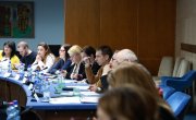 Велики корак ка увођењу права родитељ–неговатељ: усвојен Нацрт закона