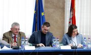 Велики корак ка увођењу права родитељ–неговатељ: усвојен Нацрт закона