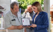 Ђурђевић Стаменковски уручила Борачку споменицу породици погинулог борца Славише Ђорђевића