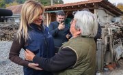 Ђурђевић Стаменковски у посети баки Зорици: Брига о људима не познаје удаљеност
