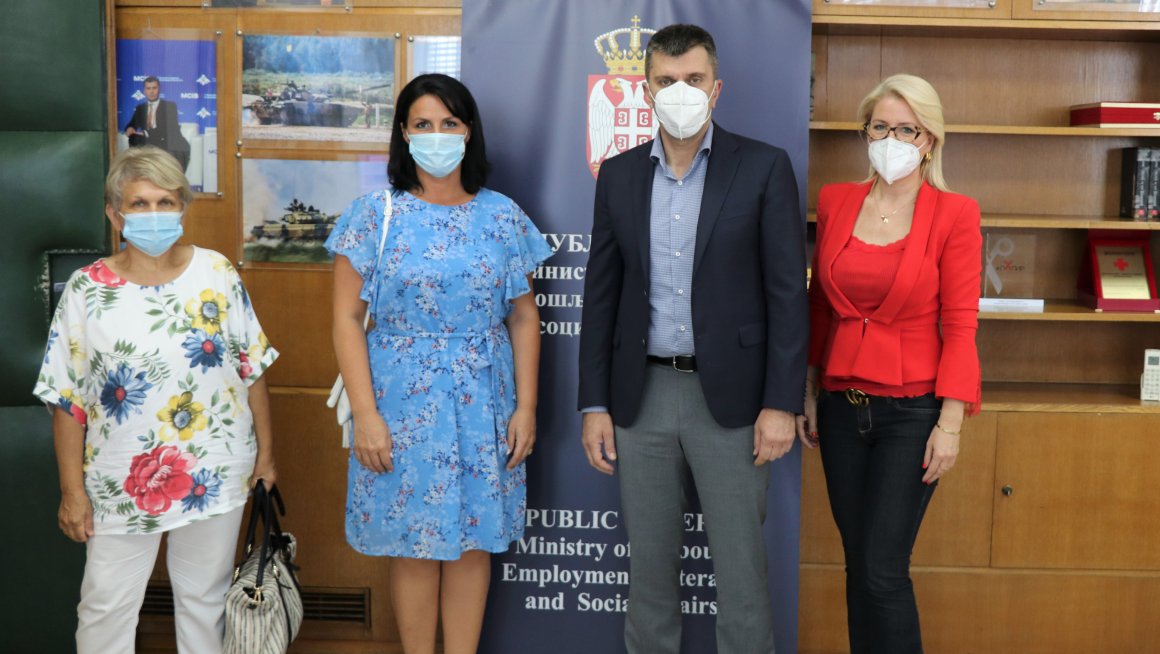 Министарство за рад, запошљавање, борачка и социјална питања донирало путничко возило Општини Ковин