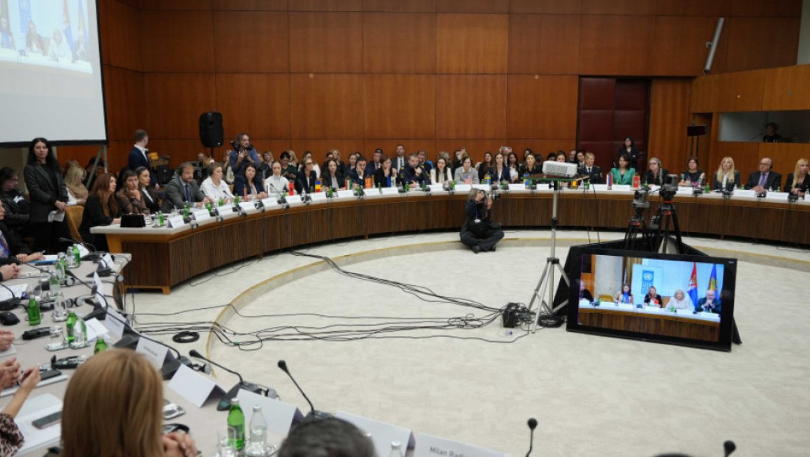 Тодоров на Трећој конференција Мреже жена у полицији Р. Србије